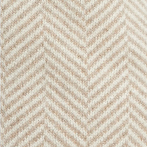 *Soft Luxury * Nordstrom 100% Cashmere Hooded Pattern Poncho BNWT Free Shipping - Picture 8 of 10